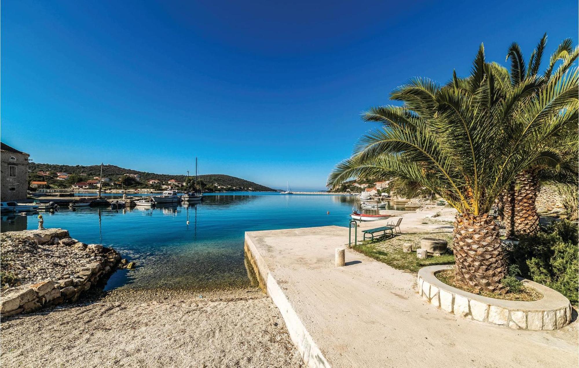 Amazing Apartment In Saldun With Wifi Trogir Exterior foto